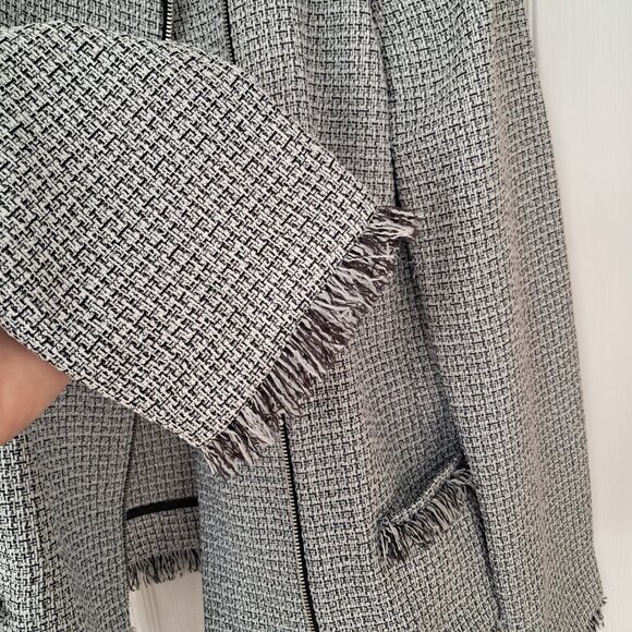 DKNY Women's Business Plus size Fringe Trim Tweed style zipper blazer size 16 - Picture 4 of 9